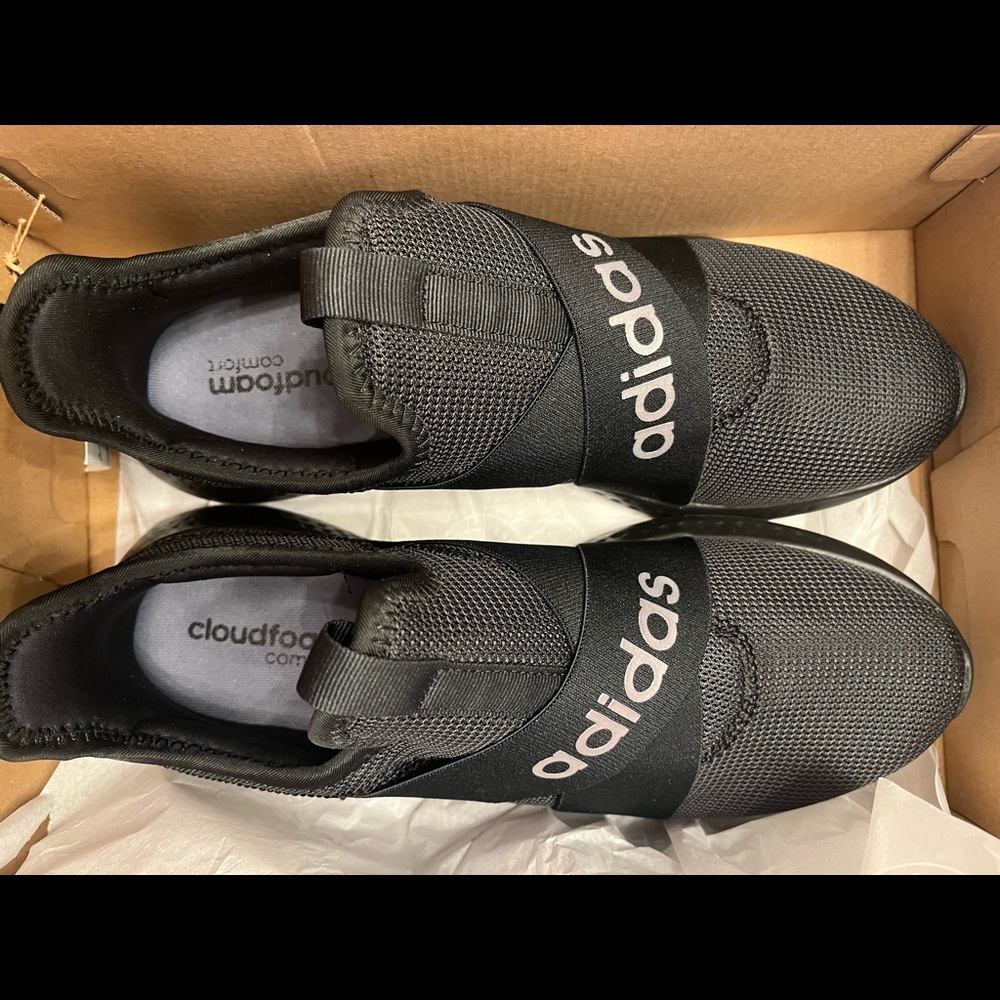 Brand new Adidas Cloudfoam Sneakers Womens 10